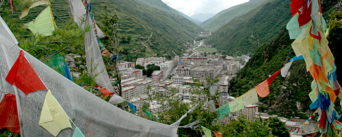 tashi-prayer-flags